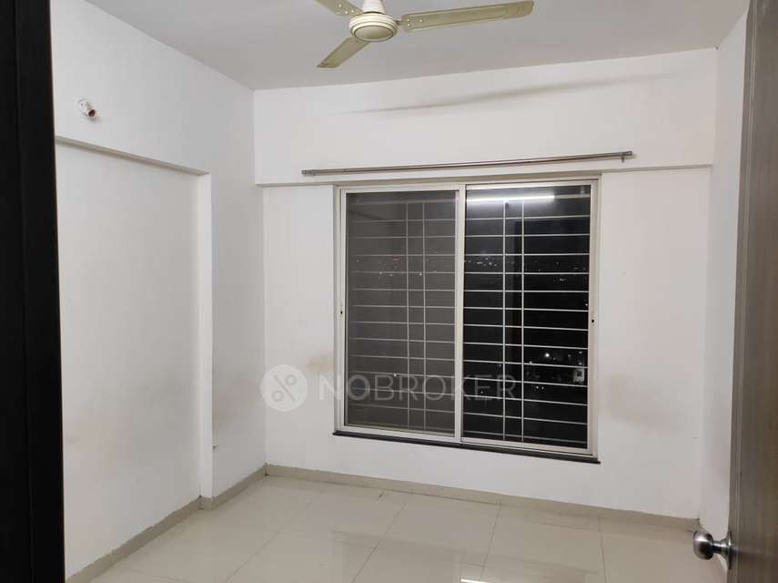 2 BHK Flat In Plantium Park for Rent  In Maan Road