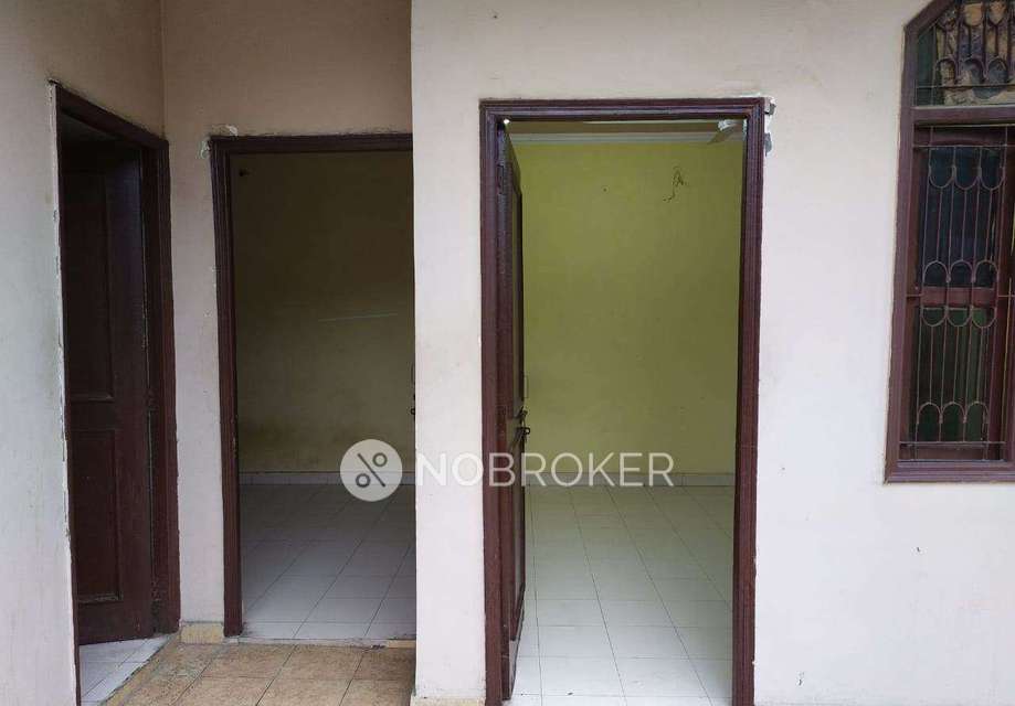 2 BHK House for Rent  In 175, Pocket I