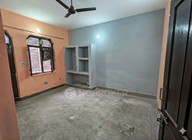 3 BHK House for Rent  In C2xw+gcp, 1313, Housing Board Colony, Sector 31, Gurugram, Haryana 122001, India