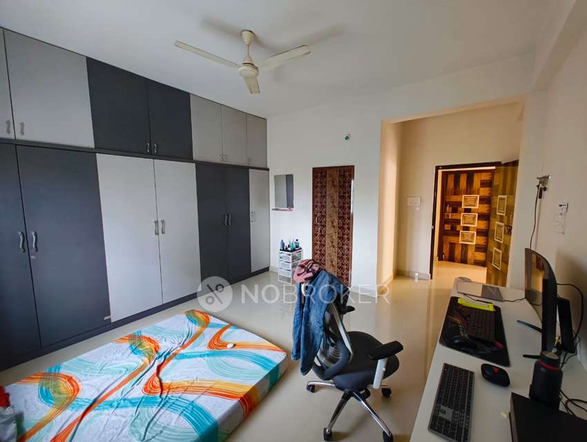 Single Room for Male In 2 BHK  In Damodar Nestaway In Gachibowli