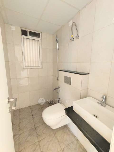 2 BHK Flat In Godrej Park Greens for Rent  In Mamurdi