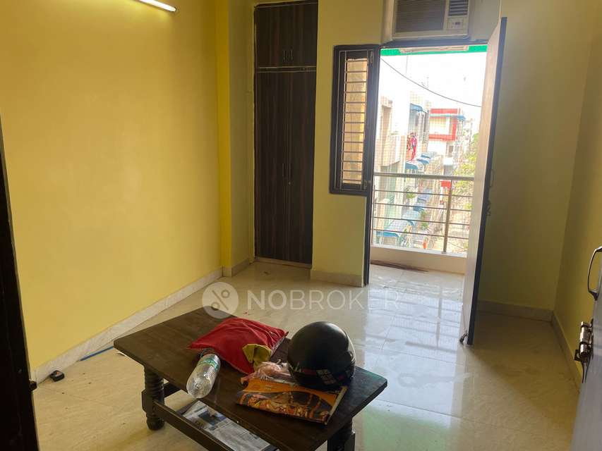 2 BHK Flat In Gokul Apartment, Dwarka for Rent  In Dwarka