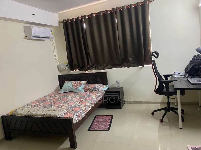 Single Room for Male In 3 BHK  In Dlf Gardencity In Semmancheri