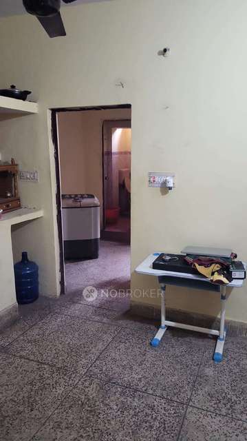 Shared Room for Male In 2 BHK  In Sector 22