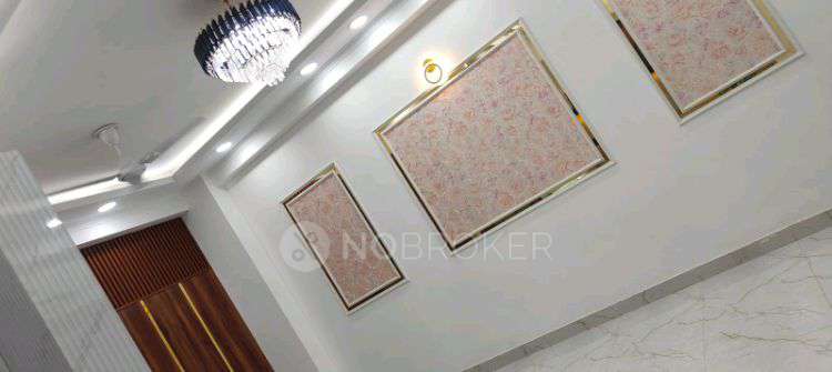 2 BHK Flat In The Royal Residency For Sale  In Wazidpur Sec 135 Shiv Mandir Gali No 29