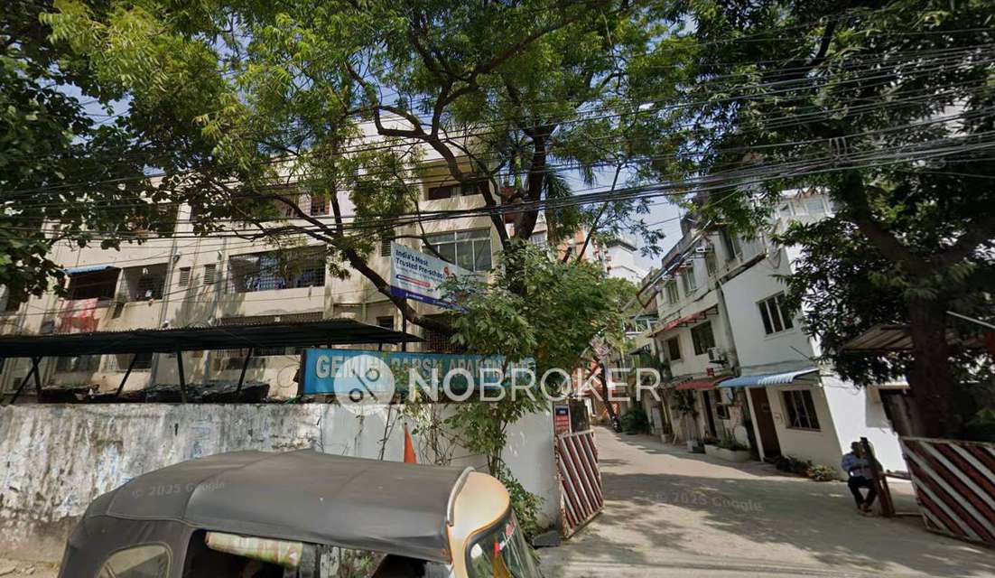 Shared Room for Male In 2 BHK  In Gemini Parsn Apartment In T. Nagar