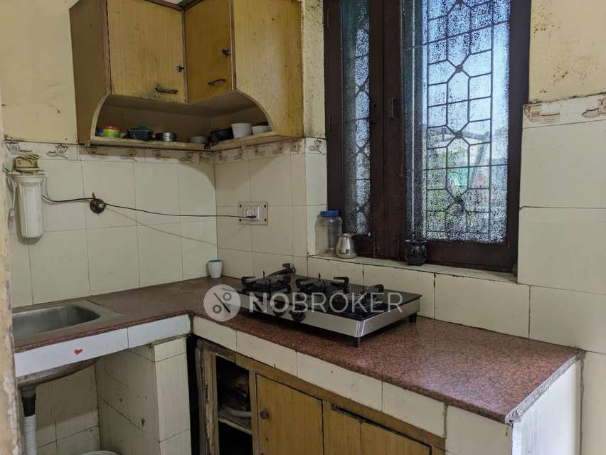 PG for Boys in Sector 27