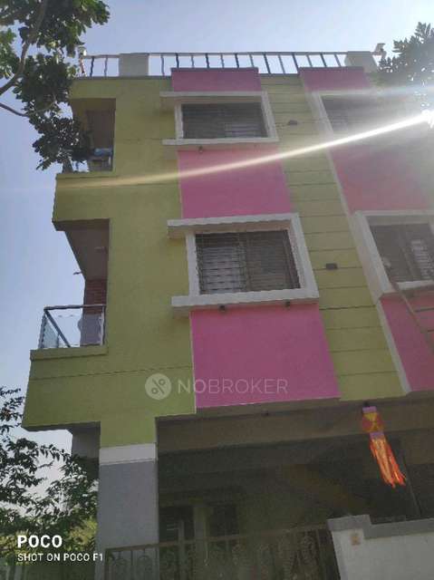Single Room for Male In 1 BHK  In Menkunde House  In Kothrud
