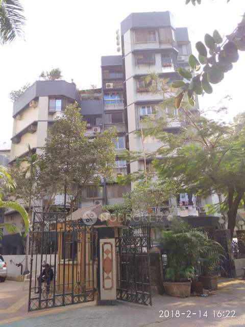 Shared Room for Male In 1 BHK  In Breeze Society In Goregaon West