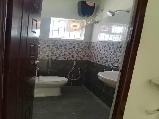 2 BHK Flat In Sunshine, Madanadapuram for Rent  In Swamy S School Main