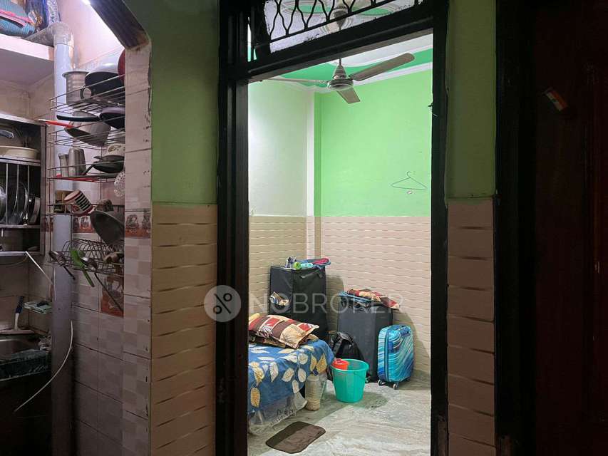 Single Room for Male In 2 BHK  In Burari