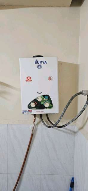 2 BHK Flat In Suvarna Heights Dhankawadi for Rent  In Taljai Bus Stop Road