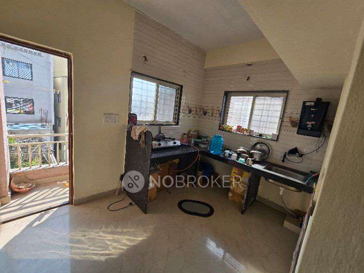 1 RK Flat In Gurudeo Building for Rent  In Church Ground