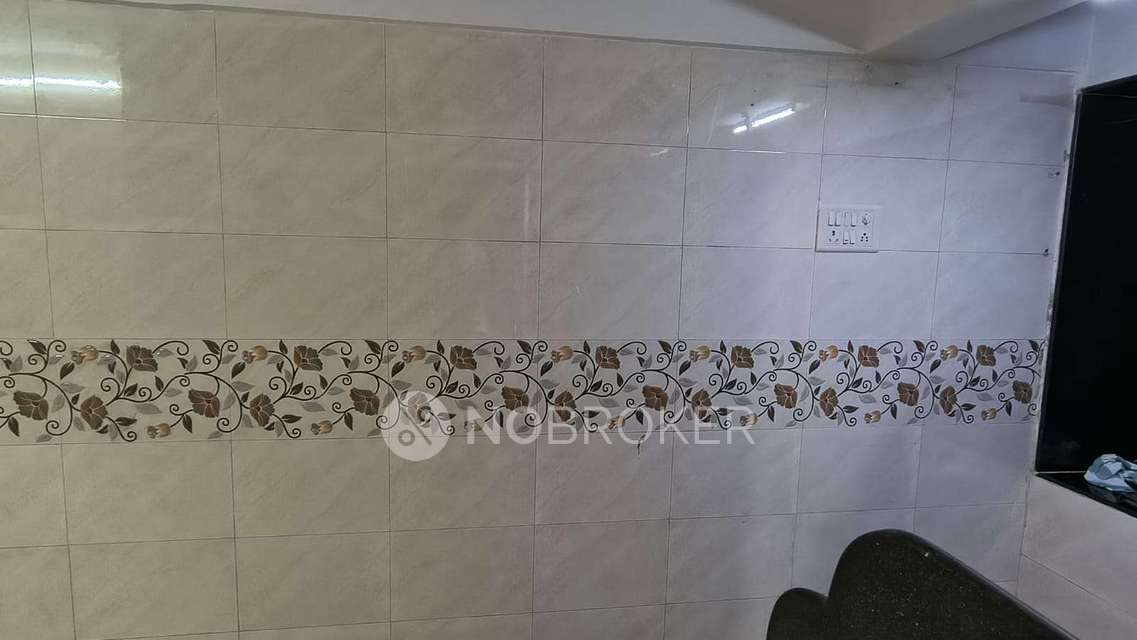 1 RK Flat In Siddhivinayak Darshan For Sale  In Mahalaxmi