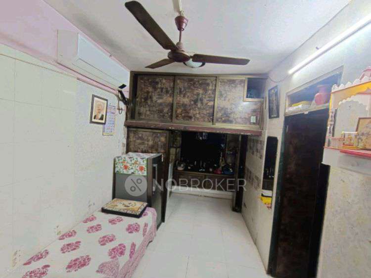 1 RK Flat In Prabhadevi Chs For Sale  In Prabhadevi