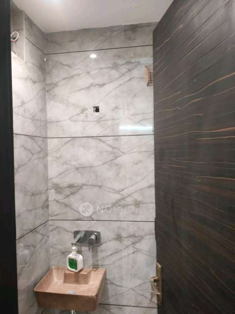 3 BHK Flat In Radhika House For Sale  In Tilak Nagar