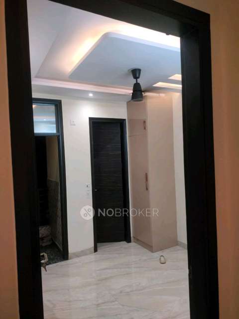 3 BHK Flat In Radhika House For Sale  In Tilak Nagar