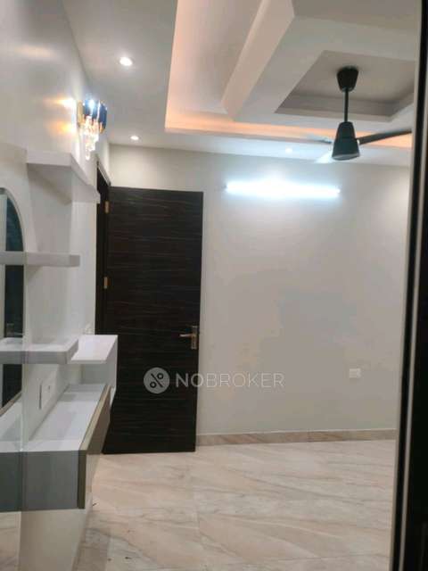 3 BHK Flat In Radhika House For Sale  In Tilak Nagar