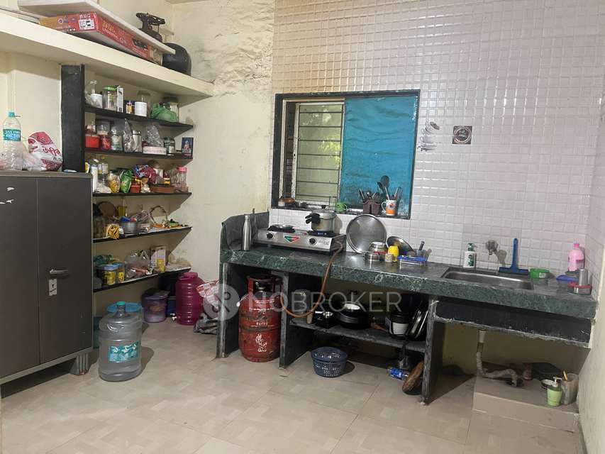 Shared Room for Female In 1 BHK  In Vithai Apartment In Karve Nagar