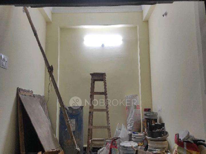 Shop in Banjara Hills Rd Number 10 , Hyderabad for Rent 