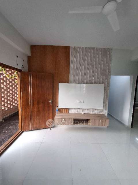 2 BHK Flat In Ikunj Apartments for Rent  In Ikunj