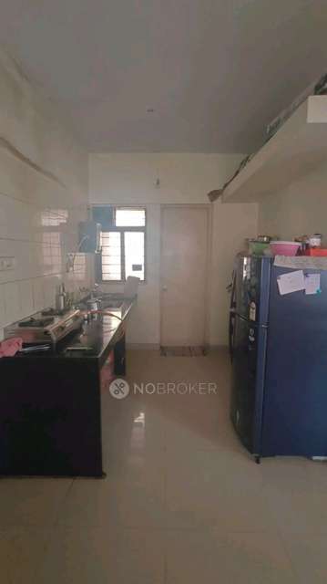 Shared Room for Female In 2 BHK  In Magarpatta City Cosmos In Hadapsar