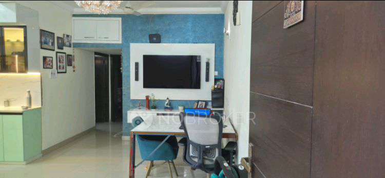 2 BHK Flat In Antriksh Golf View For Sale  In Antriksh Golf View