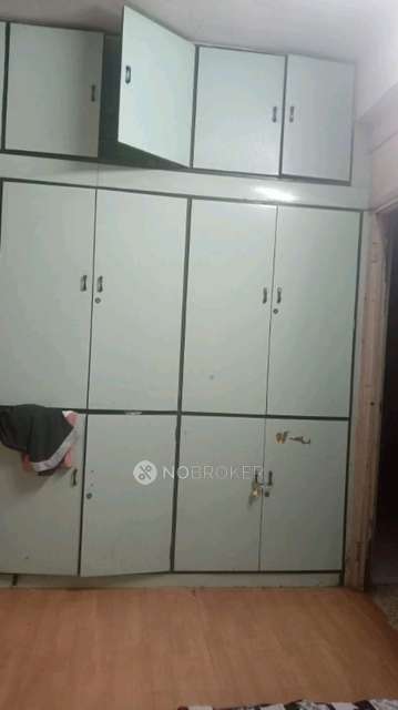 Single Room for Female In 2 BHK  In Kunnal Complex  In Kunal Complex