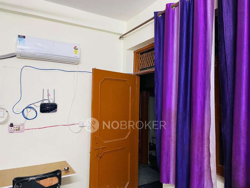 PG for Girls in C Block, 1, Alpha 1 Block B Rd