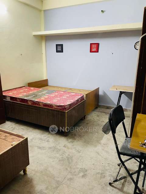 PG for Girls in C Block, 1, Alpha 1 Block B Rd