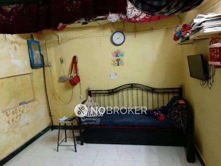 1 RK House For Sale In Sewri