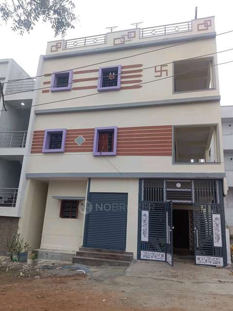 2 BHK Flat In Standalone Building   for Rent  In Kambipura