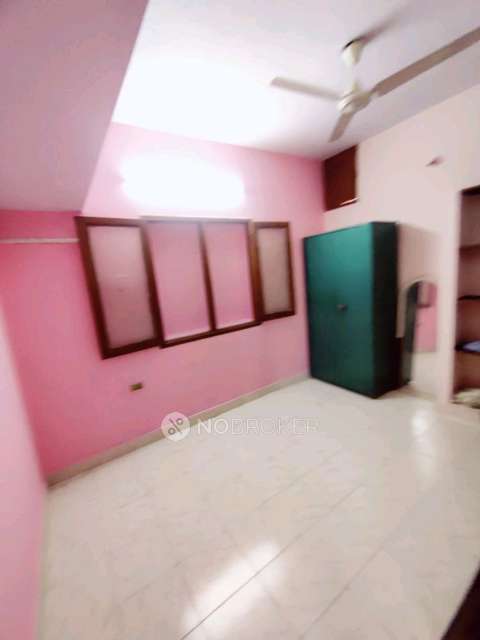 Single Room for Male In 2 BHK  In Kottivakkam