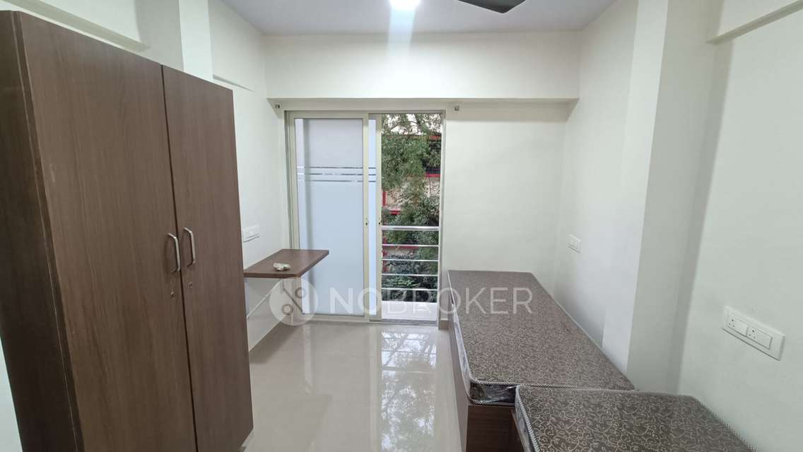 PG for Boys in Sector 4