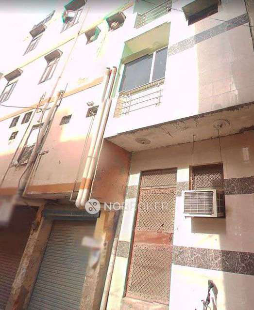 Godown/Warehouse in Uttam Nagar, Delhi for sale 