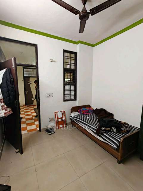 1 RK House for Rent  In Sector 52