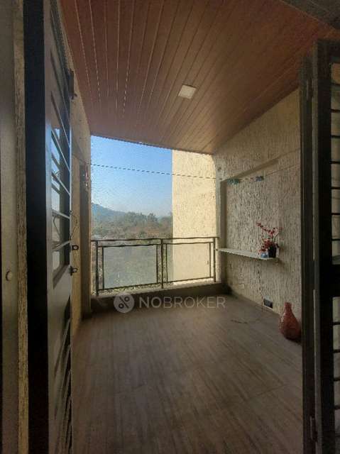 Shared Room for Female In 4 BHK  In F5 Mount Unique Residences In Mount Unique Residences