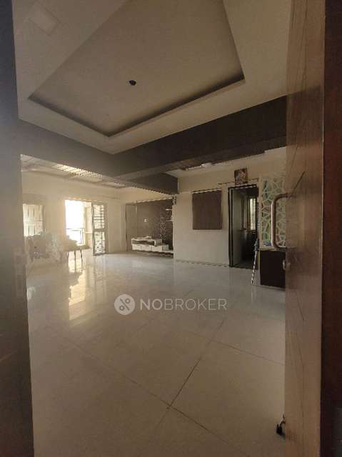 Shared Room for Female In 4 BHK  In F5 Mount Unique Residences In Mount Unique Residences