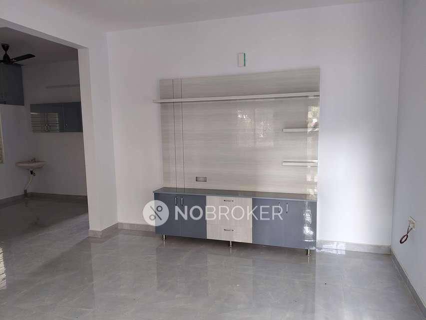 4+ BHK Flat In Standlone Building For Sale  In Sathnur Village