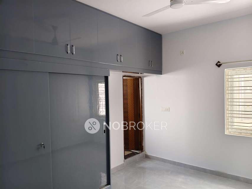 4+ BHK Flat In Standlone Building For Sale  In Sathnur Village