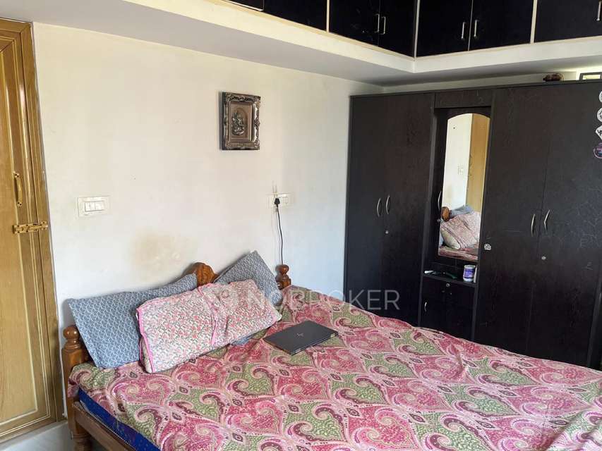 Single Room for Male In 2 BHK  In  Thanisandra