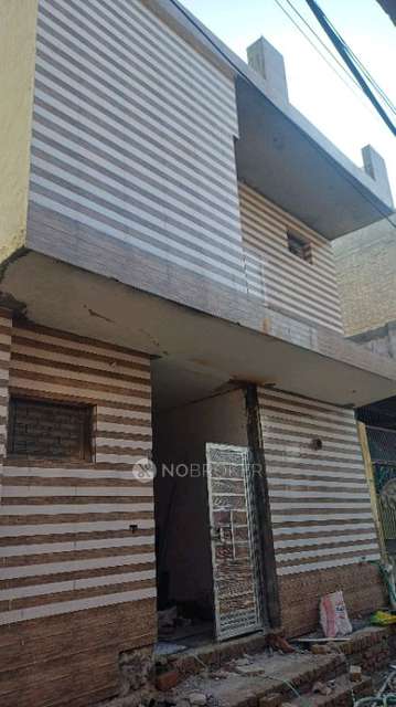 2 BHK House For Sale  In F89g+cx2, Gali Number 11, Shiva Colony, Sehatpur, Faridabad, Haryana 121013, India
