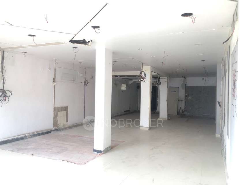 Showroom in Victoria Memorial Metro Station, Hyderabad for Rent 