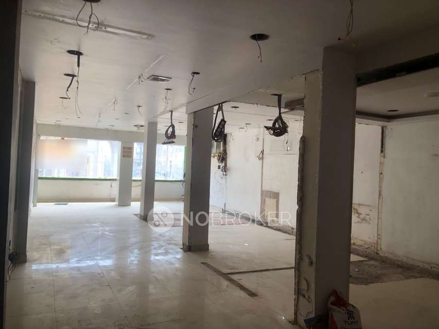 Showroom in Victoria Memorial Metro Station, Hyderabad for Rent 