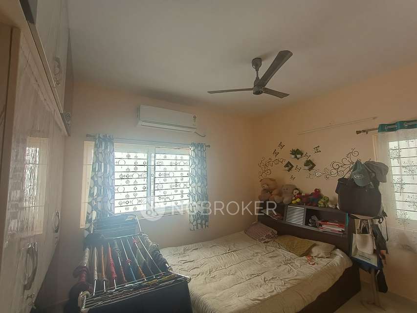 3 BHK Flat In Peral Quennspark for Rent  In Medavakkam
