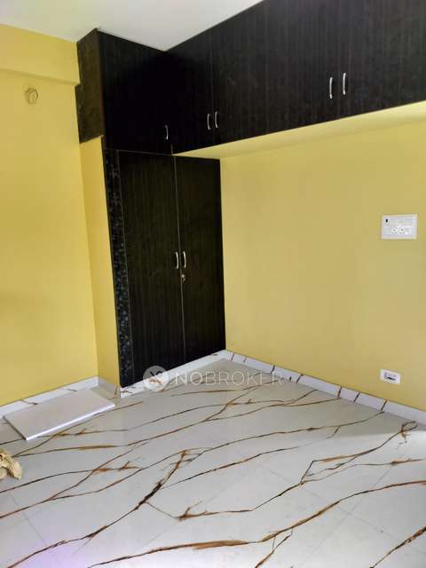 2 BHK Flat In Standalone Building  for Rent  In Nanganallur