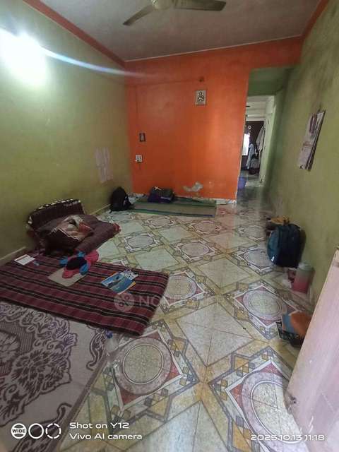 Shared Room for Female In 1 RK  In Pandurang Colony