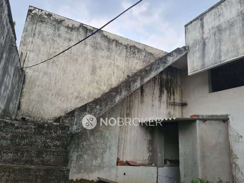 Godown/Warehouse in Vilangadupakkam, Chennai for sale 
