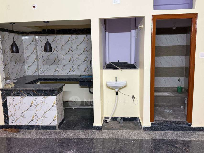 3 BHK Flat In Sm Residency  Fateh Shah Nagar Moin Bagh for Rent  In A R Auto Garrage Moin Bagh