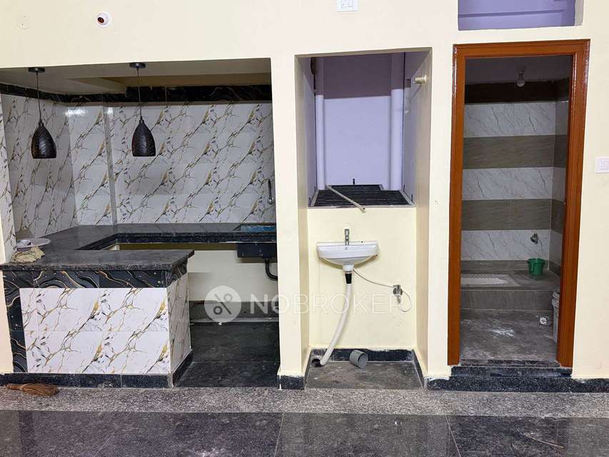 3 BHK Flat In Sm Residency  Fateh Shah Nagar Moin Bagh for Rent  In A R Auto Garrage Moin Bagh